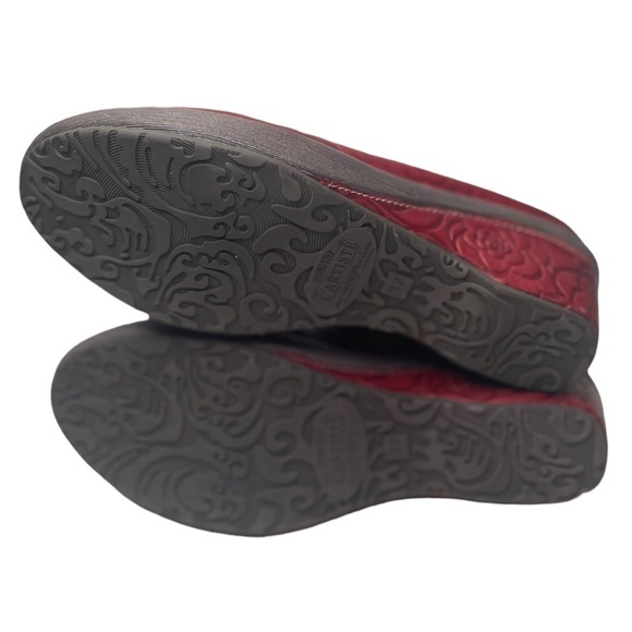 Spring Step L’Artiste Bande Women’s Red Leather Embossed Heeled Mules - Picture 7 of 10